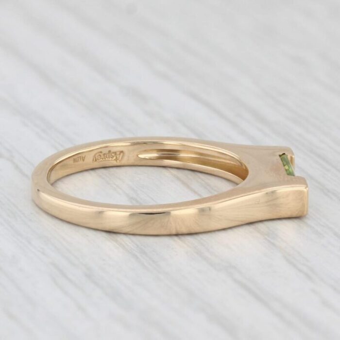 034ct green peridot solitaire ring 18k yellow gold size 7 stackable asprey 2283