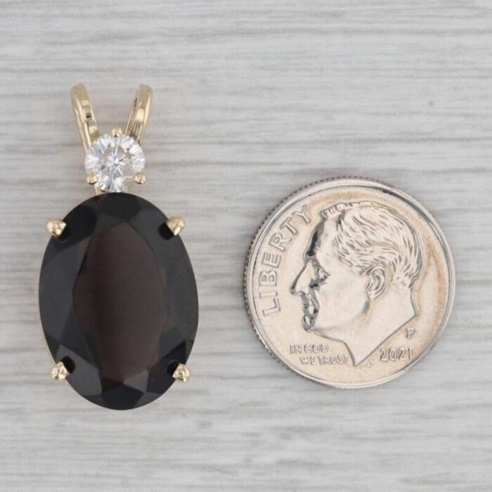 1077ctw oval smoky quartz diamond pendant 14k yellow gold 1734