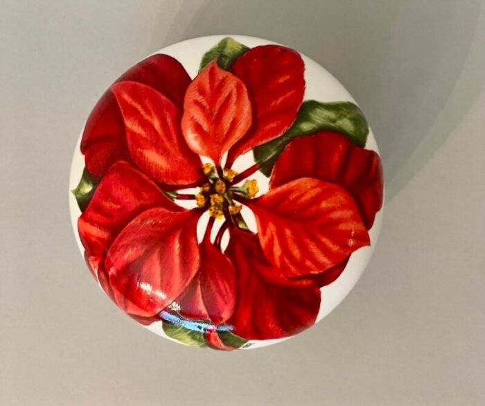 1990s villeroy and boch poinsettia trinket candy box in winter flowers made in luxembourg 7438