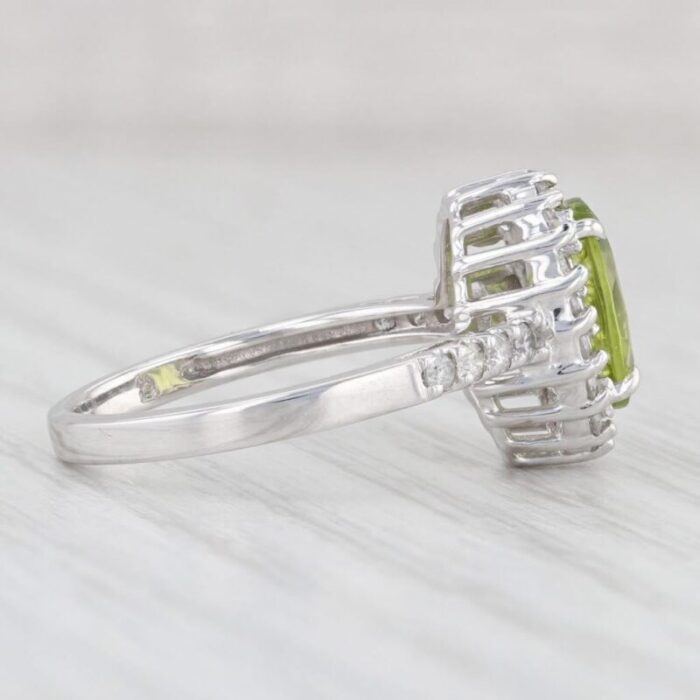 235ctw oval peridot diamond halo ring 14k white gold size 65 august birthstone 3207