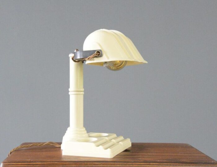 bakelite desk lamp by atlas appliance corp brooklyn 1920s 1138