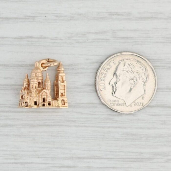 basilique du sacre coeur basilica sacred heart charm 18k gold souvenir pendant 2722