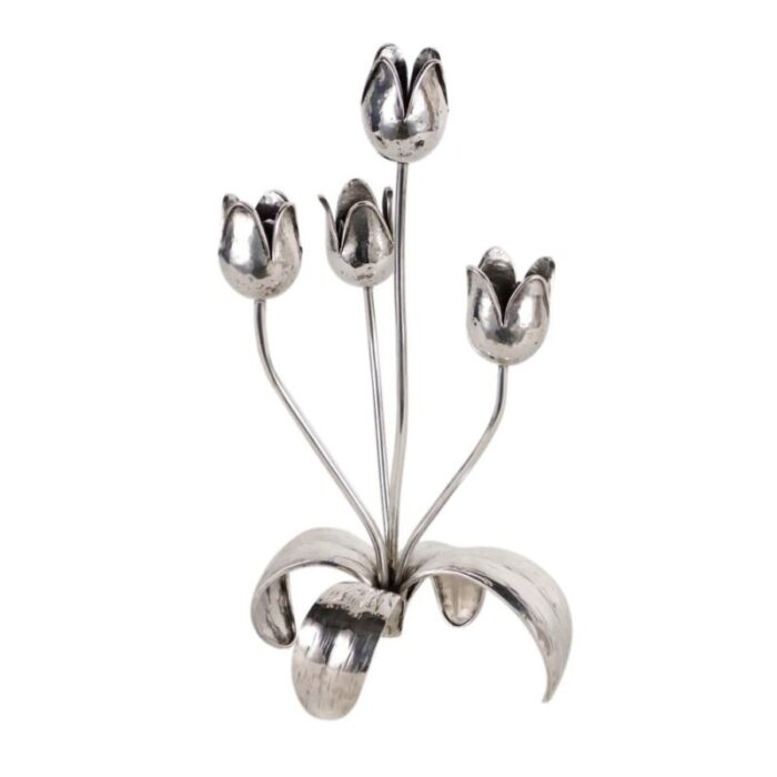 candleholder in silver from arrigo finzi milan 1