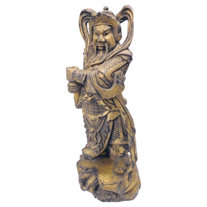 chinese wooden samourai sculpture in gold color 1