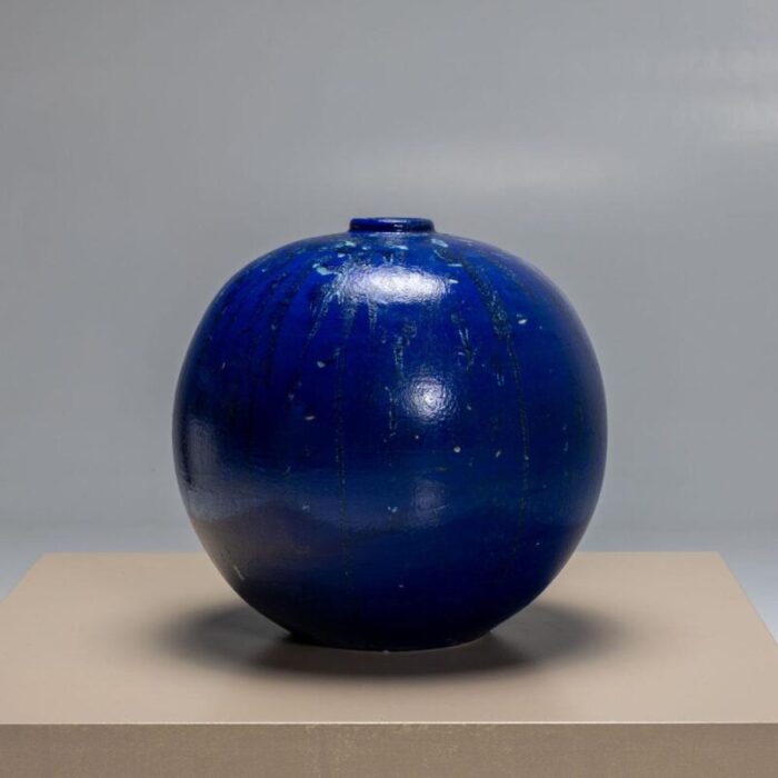 cobalt vase by jackie crapanzano arte italy 21st century 6303