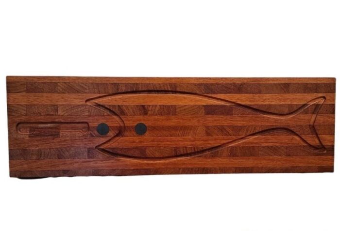 cutting board or serving dish in solid teak from digsmed denmark 1