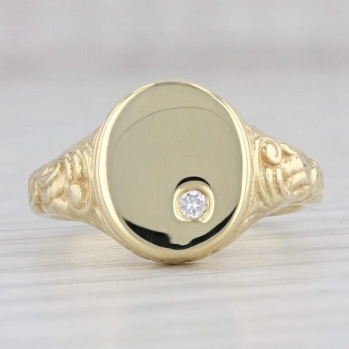 diamond accented engravable signet ring 18k yellow gold size 675 floral vintage 2295