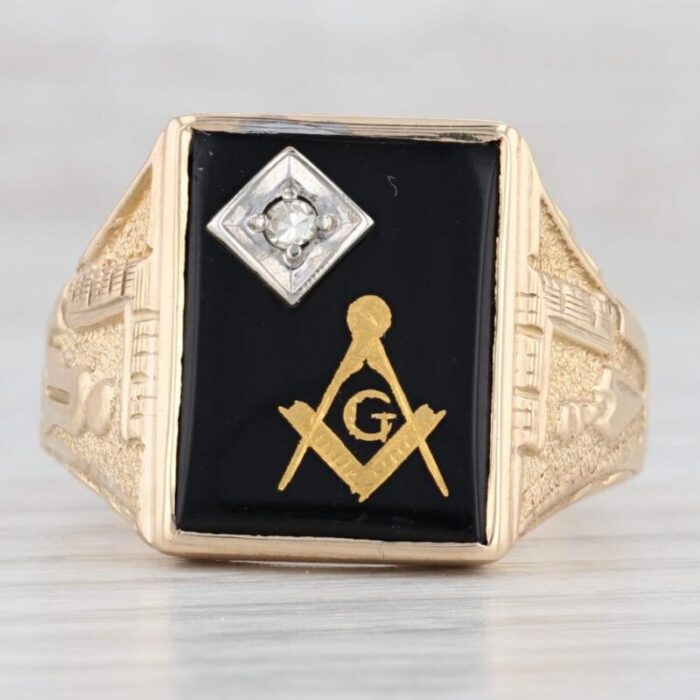 diamond onyx masonic blue lodge signet ring 10k yellow gold size 1175 6994