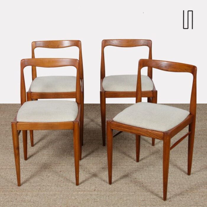 dining chairs from drevotvar 1960s 7527