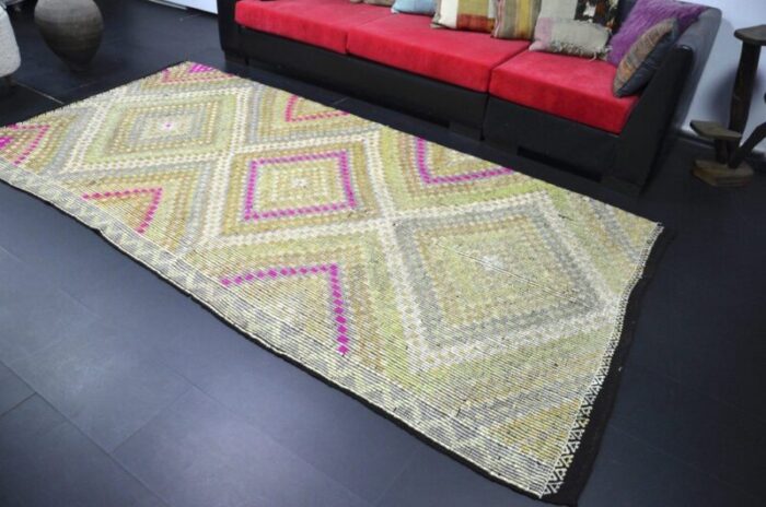 geometric pattern turkish kilim rug 2