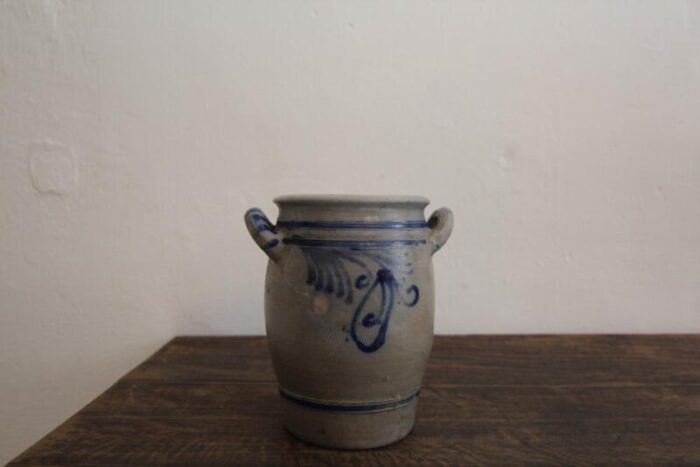 german folk art grey and cobalt blue stoneware jar 1890s 2060