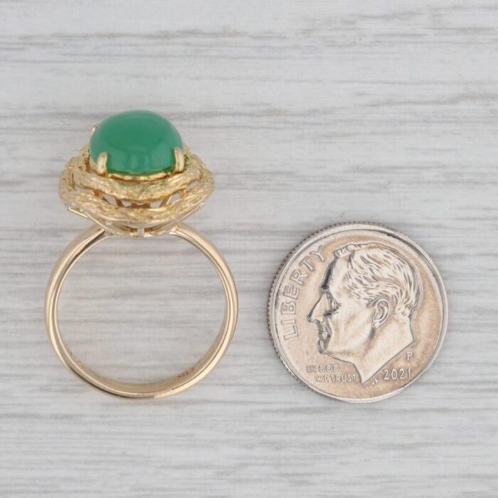 green chrysoprase oval cabochon solitaire ring 14k yellow gold size 575 7895