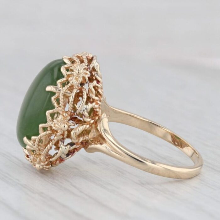 green nephrite jade ring 14k yellow gold oval cabochon size 75 ornate filigree 9050