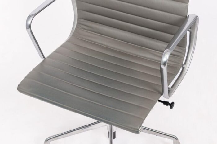 herman miller eames tall gray leather desk chairs executive thin pad set of 4 4830