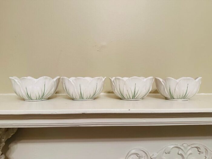 italian scalloped bowls set of four 8527