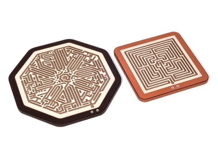 jinn octagonal labyrinth game set from pinetti 3