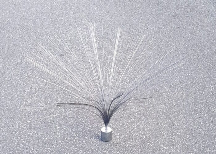 kinetic spray sculpture by harry bertoia 3