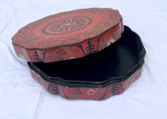 large antique chinese red lacquered round box 4873