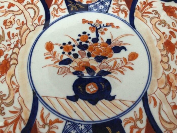 large antique japanese dish in porcelain with seal 6