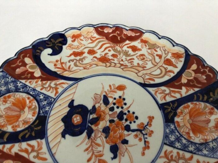 large antique japanese dish in porcelain with seal 9