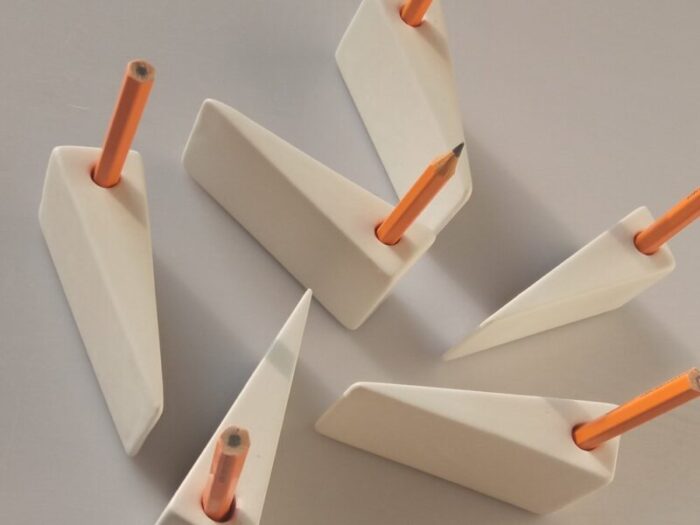 lella pencil holder by iv design 2