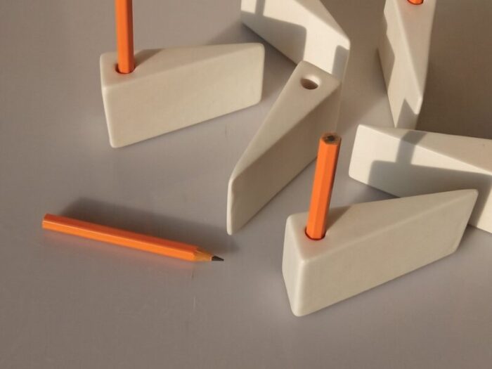 lella pencil holder by iv design 3