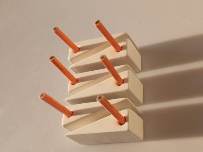 lella pencil holder by iv design 5