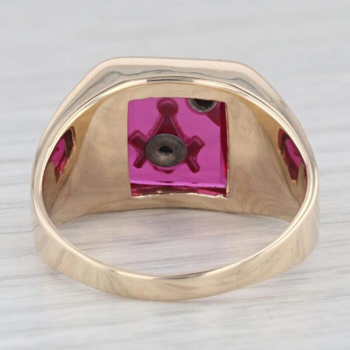 masonic nugget signet diamond synthetic ruby 10k yellow gold ring size 12 6979