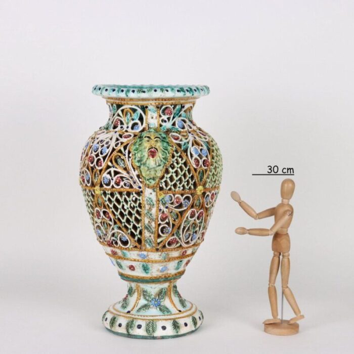 openwork vase from giovanni lapucci 2