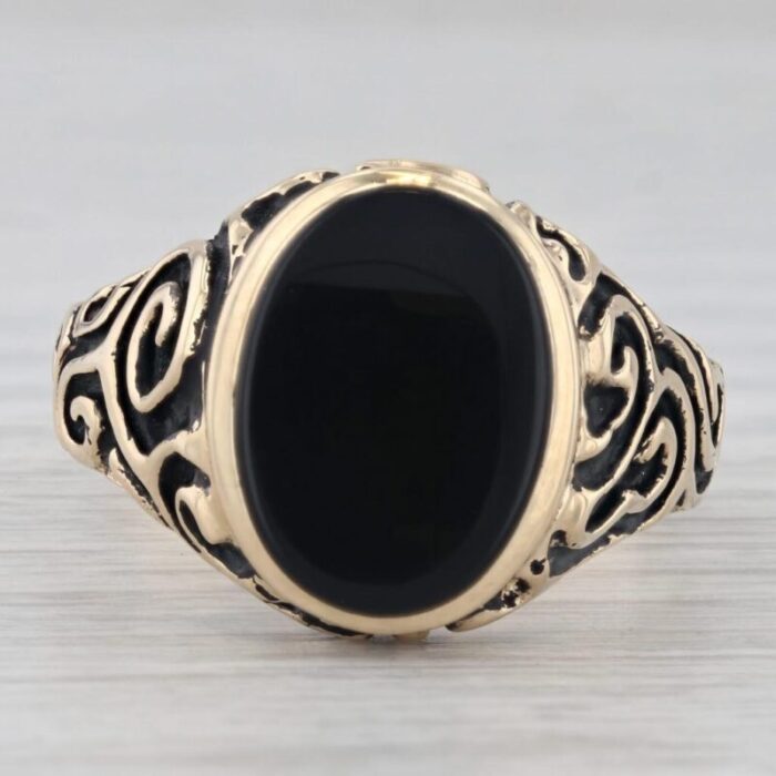 ornate onyx mens ring 10k yellow gold size 135 vintage 9477