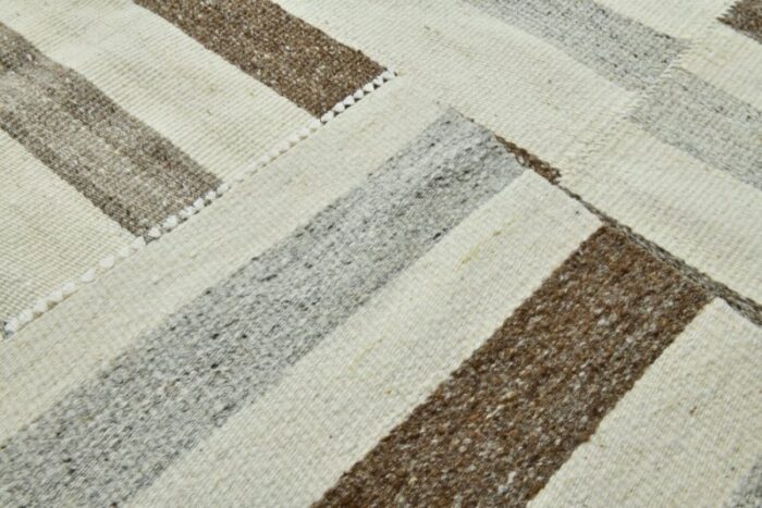 oversize vintage kilim rug in wool 8