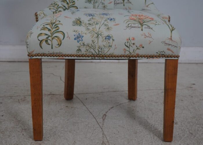 pair side chairs w plant print fabric w tack head trim 9574