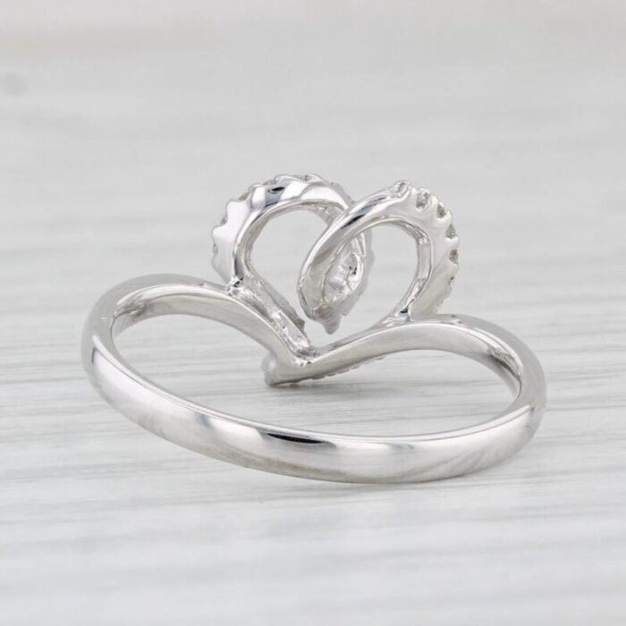 piero milano diamond heart swirl ring 18k white gold with box size 7 1567