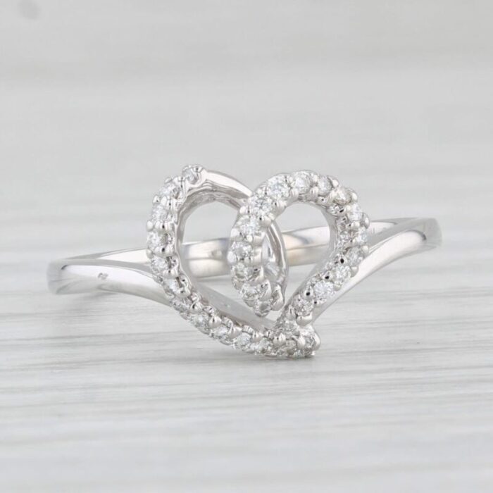 piero milano diamond heart swirl ring 18k white gold with box size 7 5374