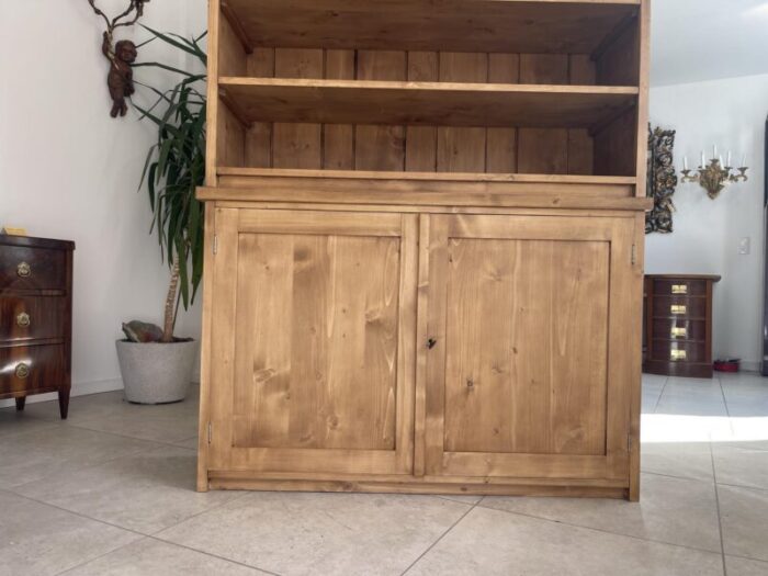 rustic cabinet with shelf in spruce 0904