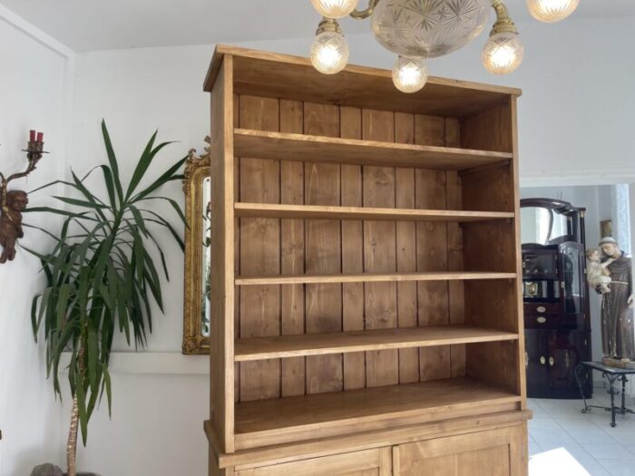 rustic cabinet with shelf in spruce 1401