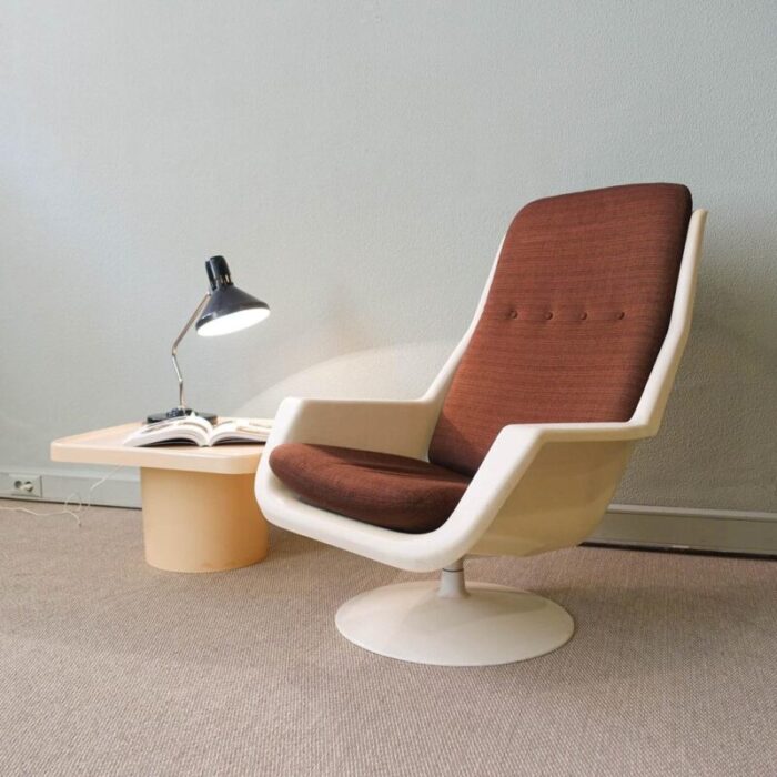 swivel armchair and side table by robin day for hille 1970s set of 2 9814