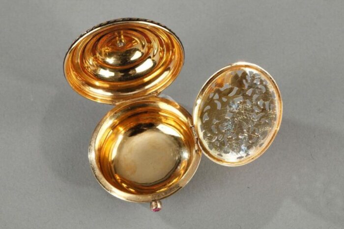 vinaigrette in gold with enamel and precious stones 6