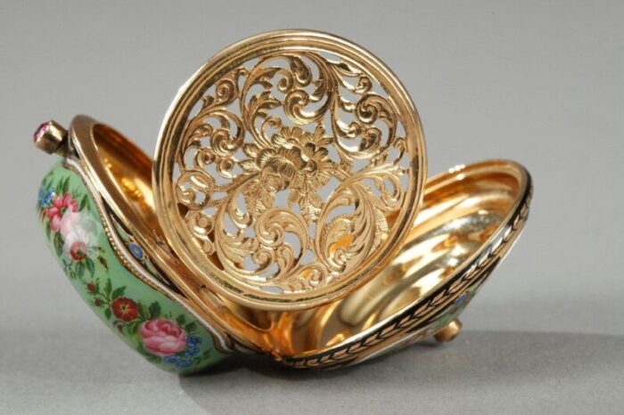 vinaigrette in gold with enamel and precious stones 8