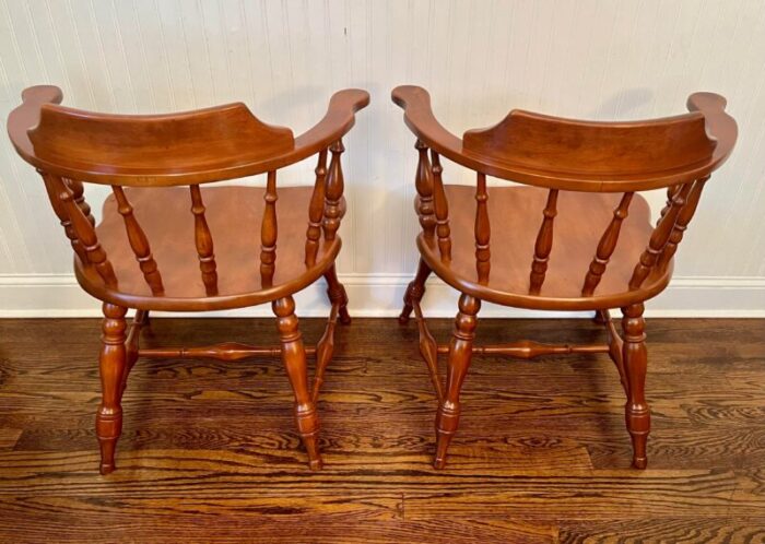 vintage 1960s mid century set of 2 maple wood low back windsor captains chairs 5824