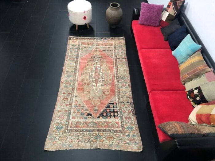 vintage anatolian ouhsak rug 2