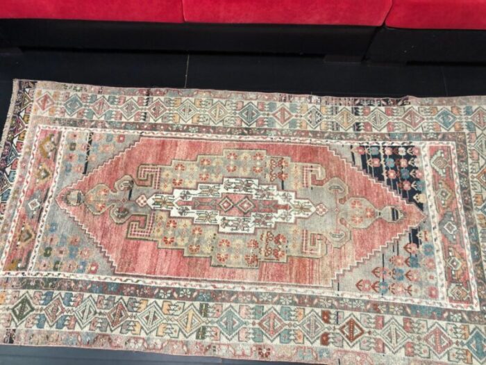 vintage anatolian ouhsak rug 7