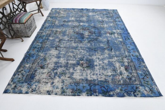 vintage blue rug in wool 1