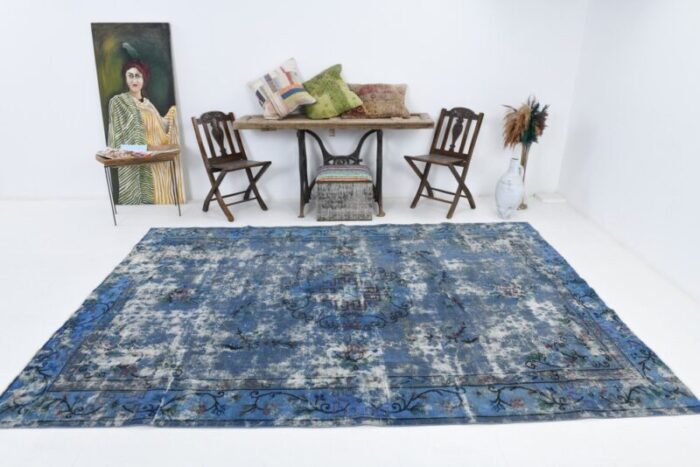 vintage blue rug in wool 5