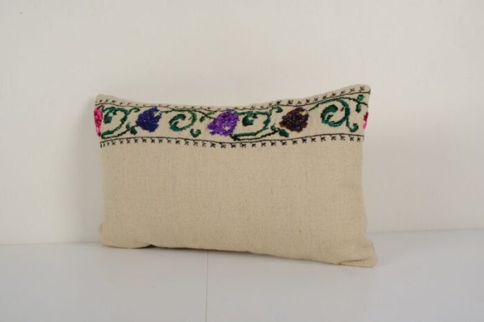 vintage floral pattern kilim rug pillow case 2