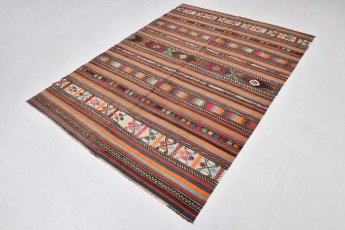 vintage kilim rug in wool 1