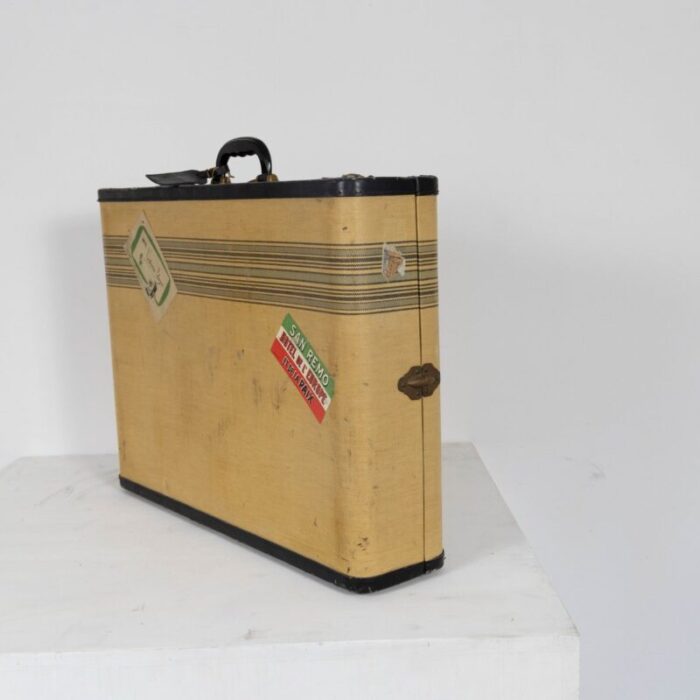 vintage leather suitcase 9