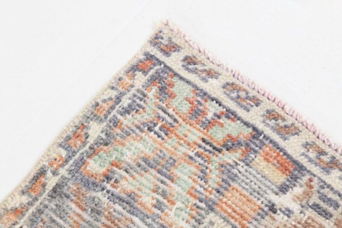 vintage rug in wool 11