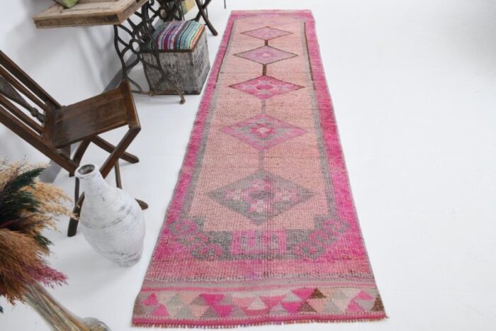 vintage runner rug in wool 2 3