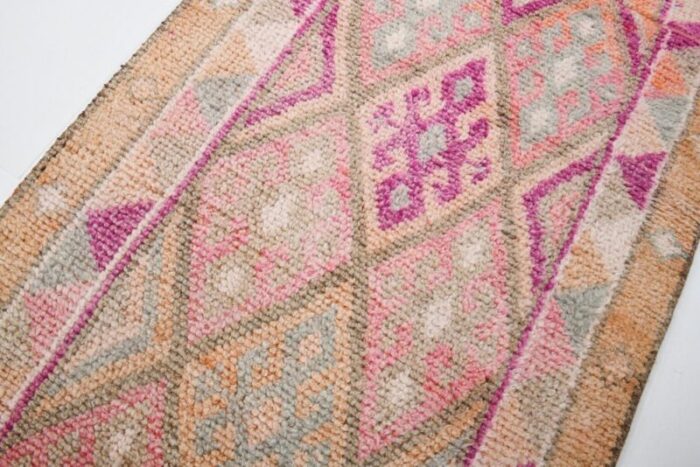 vintage runner rug in wool 5 4